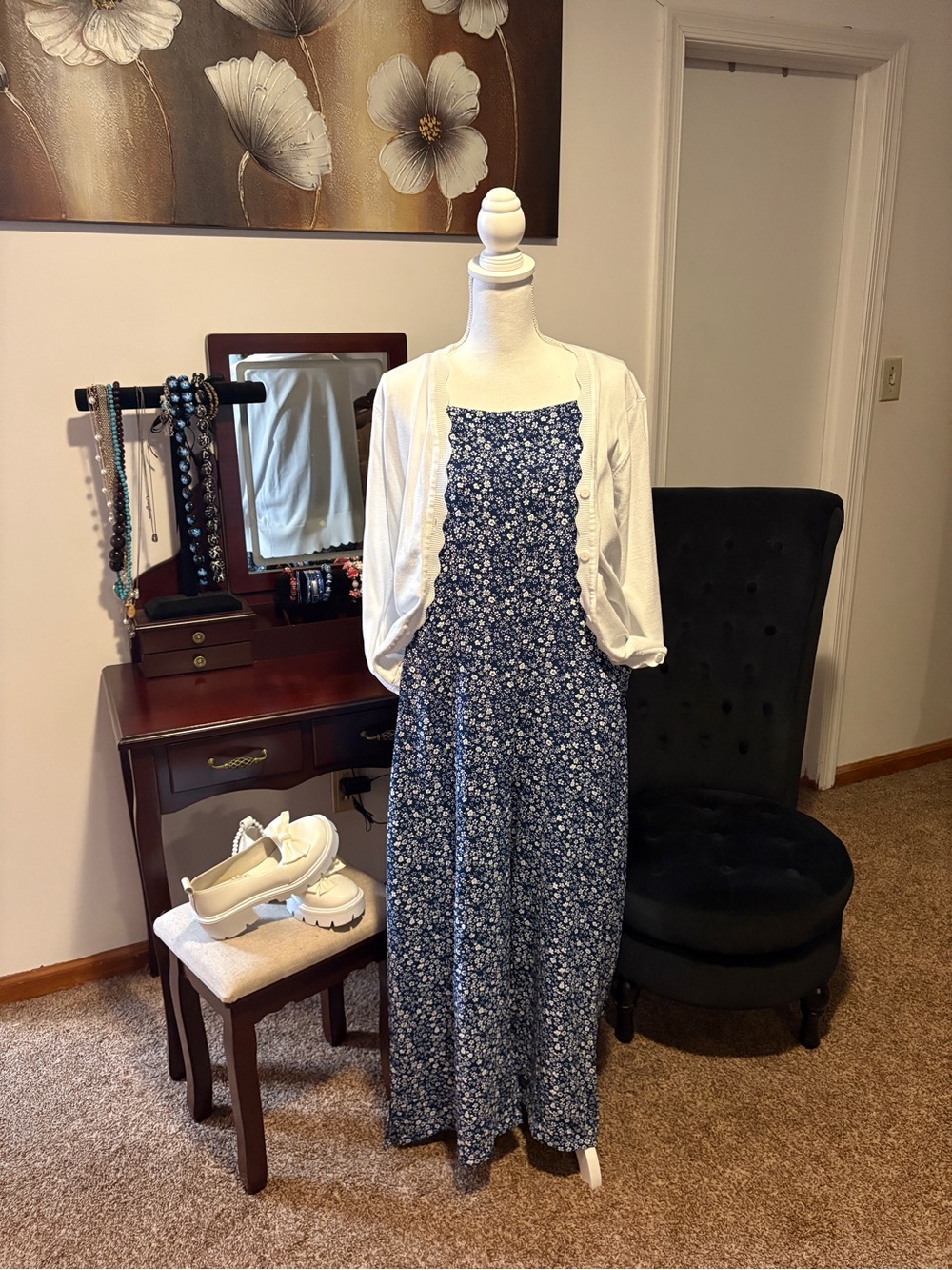 (NWT) Navy Blue & White Floral jumpsuit, adjustable straps & pockets.📦Ready2Ship - Picture 4 of 6
